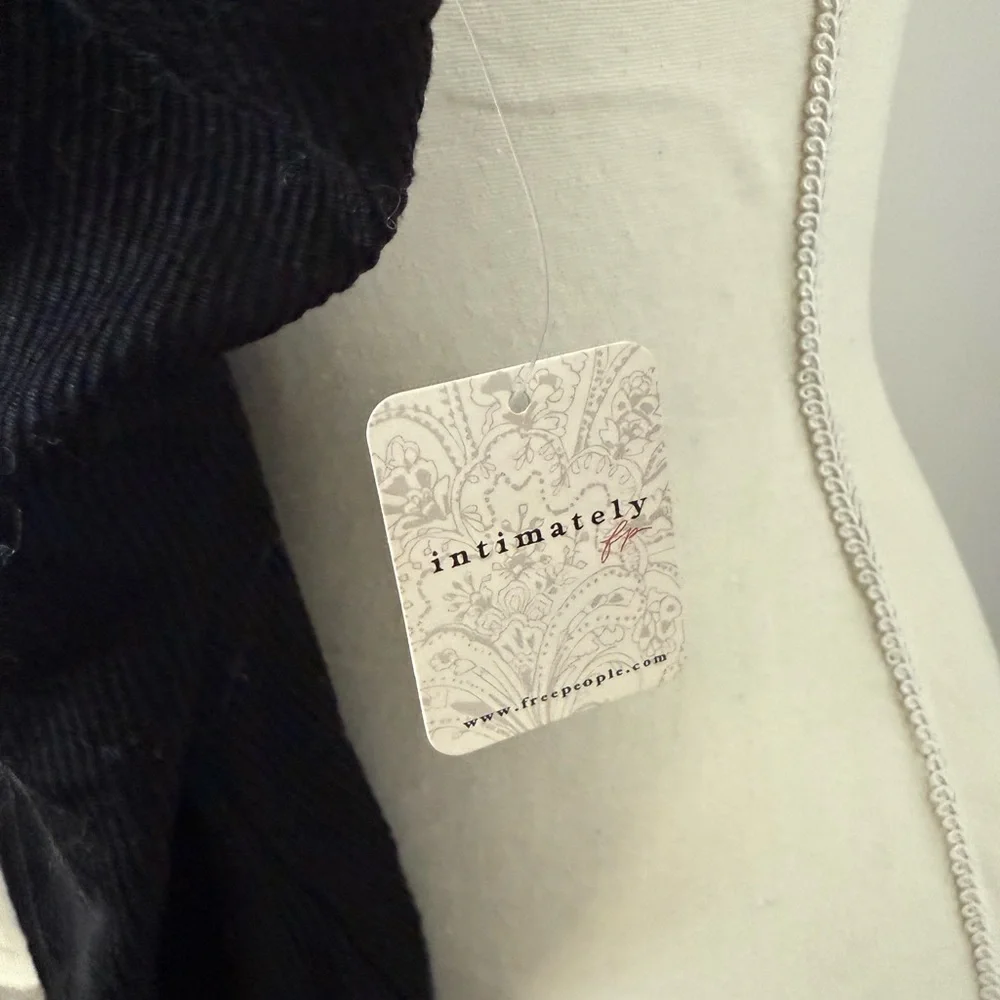 Free People Lounge Tops  NWT - Picture 3 of 3